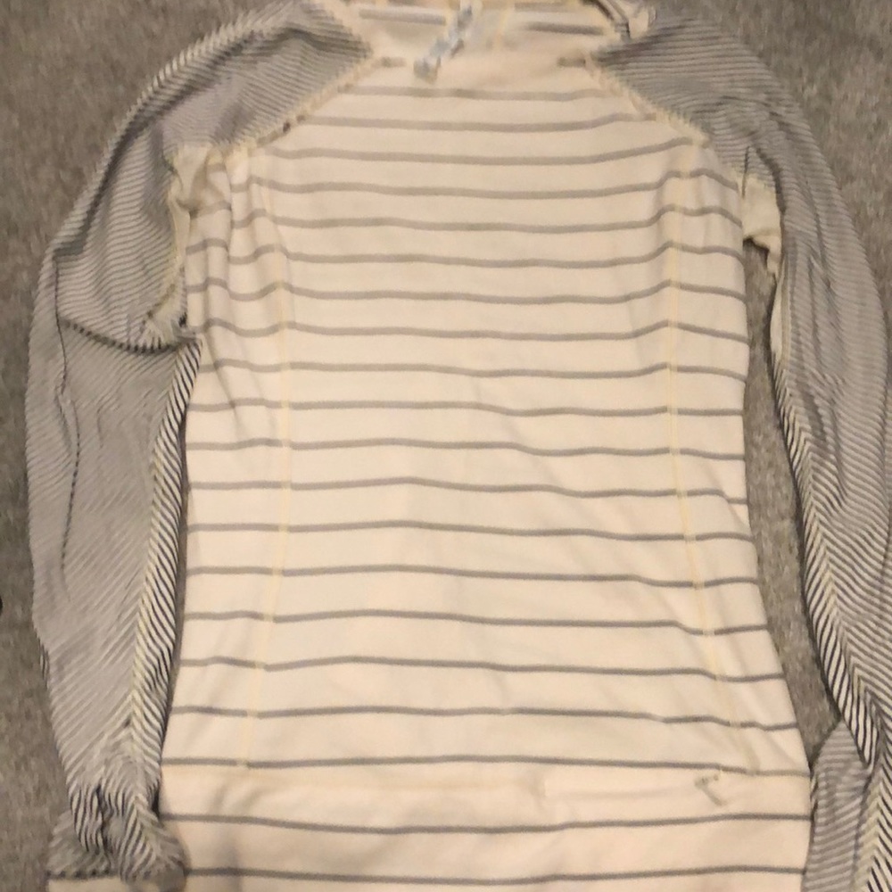 Cream and black Lulu lemon workout top